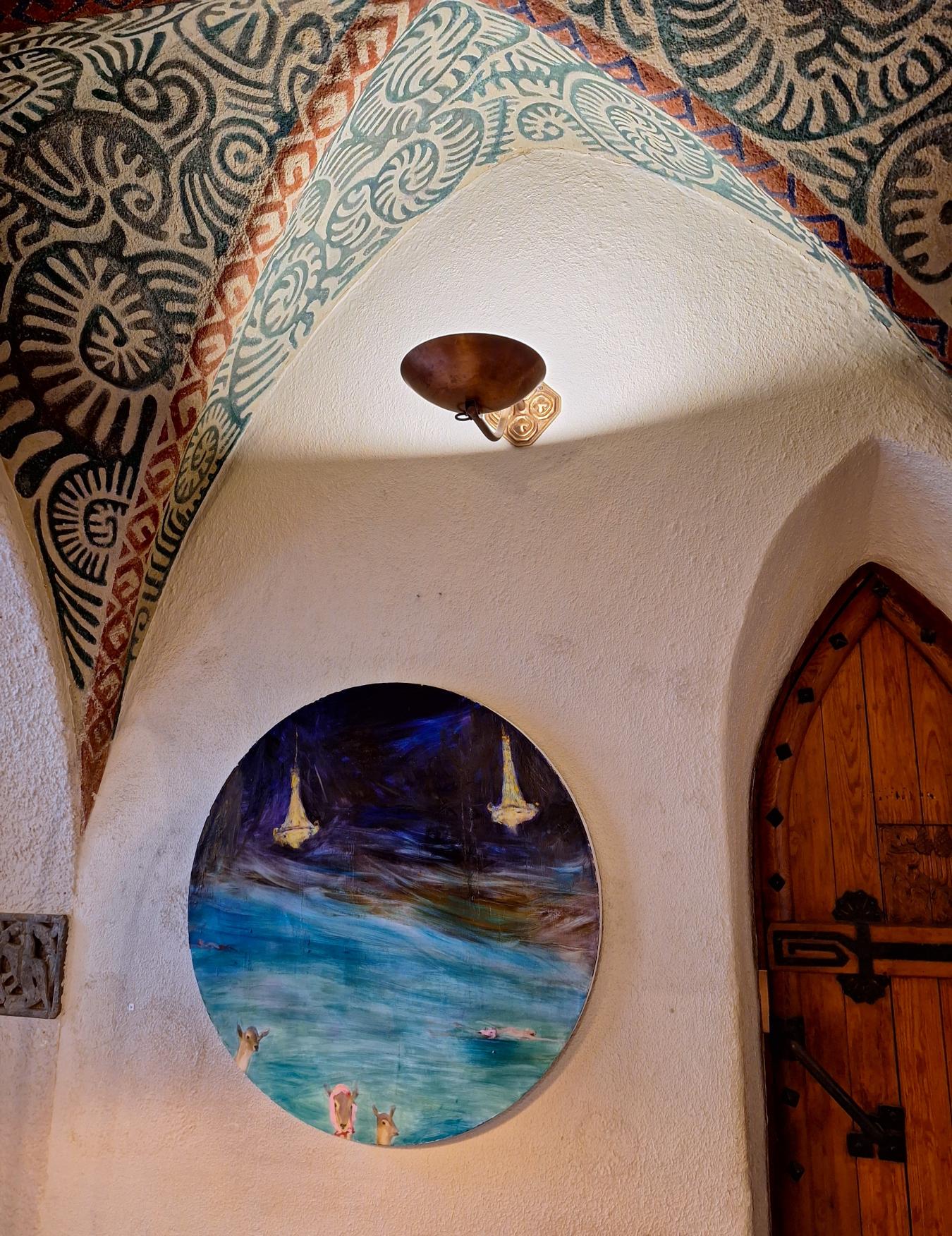 Taidelainaamon 30-vuotisjuhlasalonkiin GLO Hotel Artissa osallistuu mm. Erik Creutzigerin teos Peuratar altaalla (2022, öljy, 110 x 110 cm). Taidelainaamon 30-vuotisjuhlasalonkiin GLO Hotel Artissa osallistuu mm. Erik Creutzigerin teos Peuratar altaalla (2022, öljy, 110 x 110 cm).